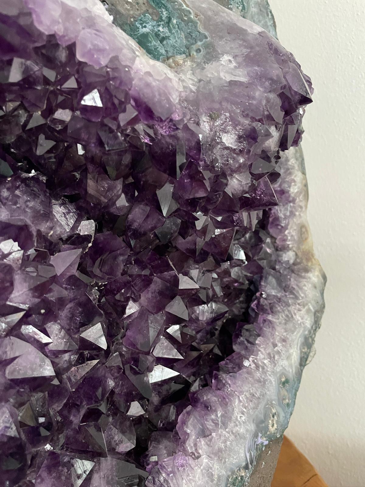 Extrem seltener Amethyst Donut ca. 100 kg – außergewöhnliche Naturform für anspruchsvolle Sammler & Dekoration