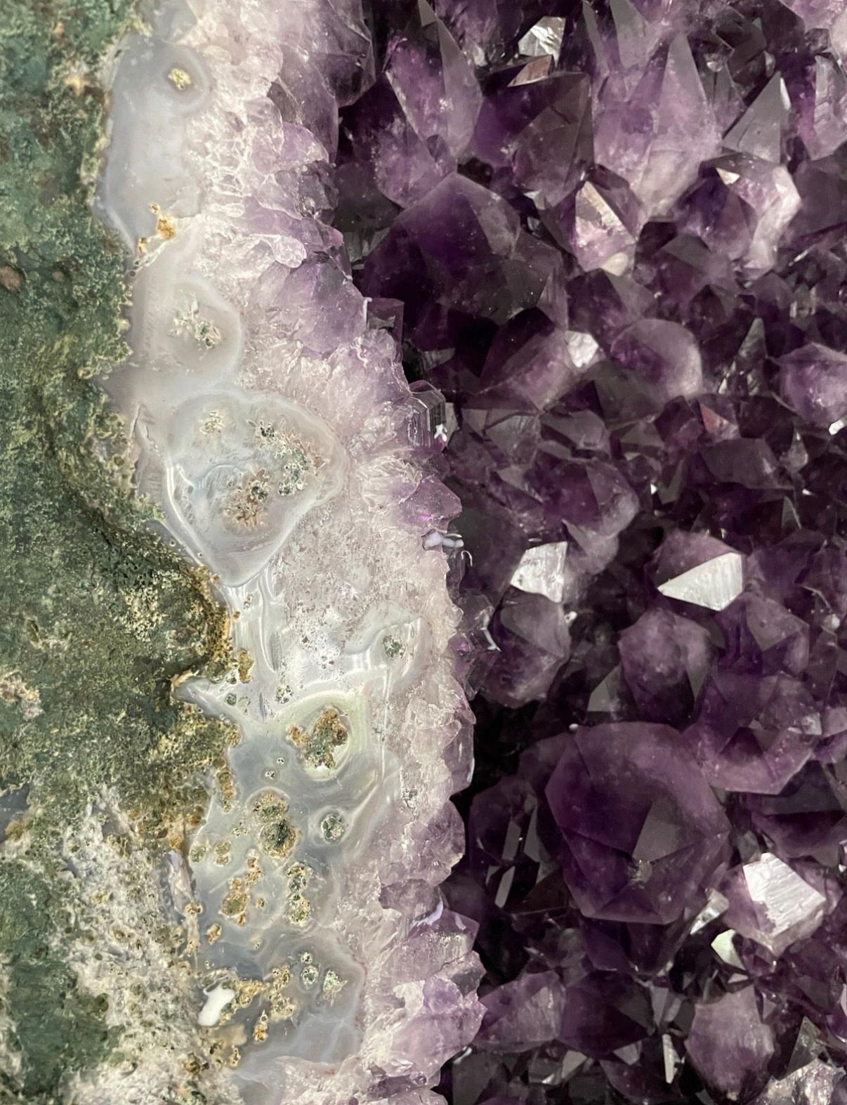 Extrem seltener Amethyst Donut ca. 100 kg – außergewöhnliche Naturform für anspruchsvolle Sammler & Dekoration